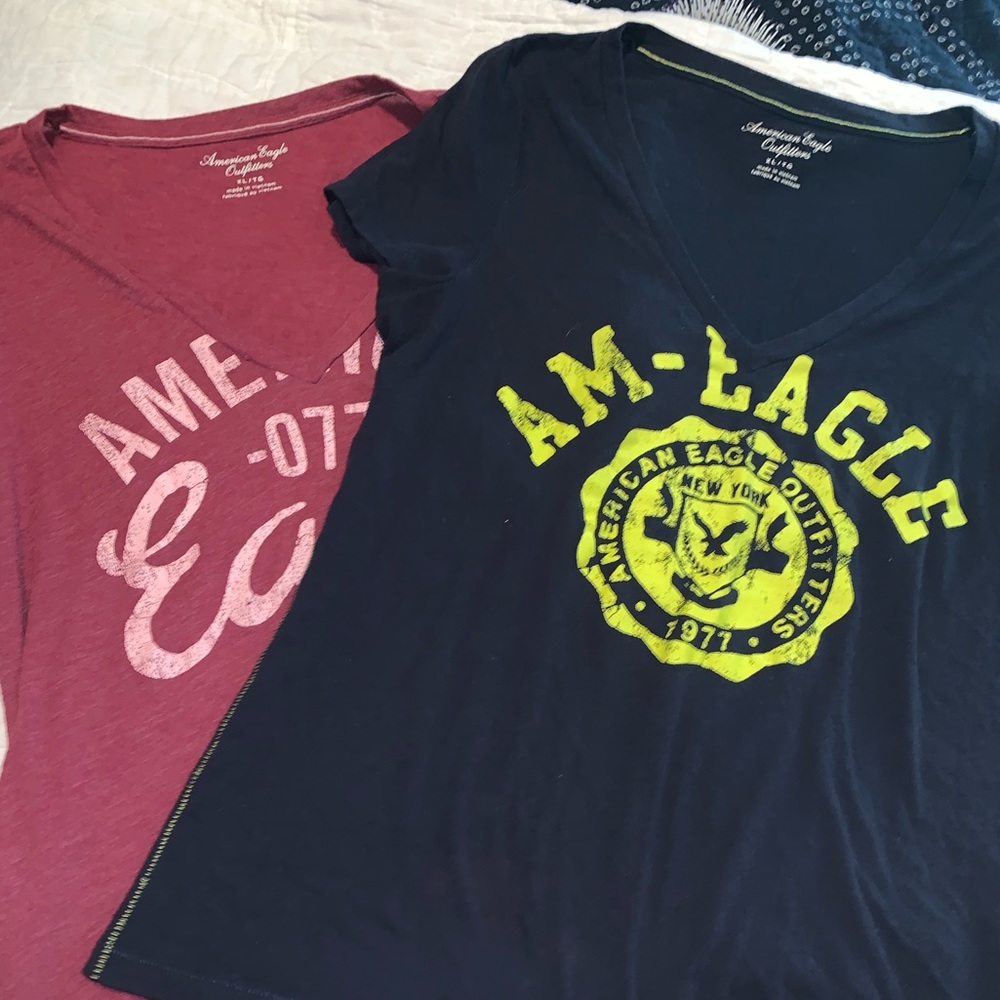 Bundle of two American eagle v-neck T-shirt’s